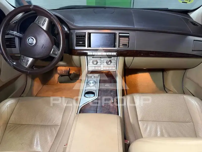2009 Jaguar XF