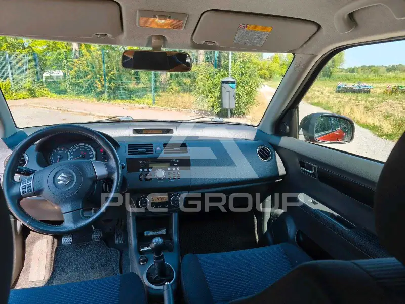 2009 Suzuki SWIFT