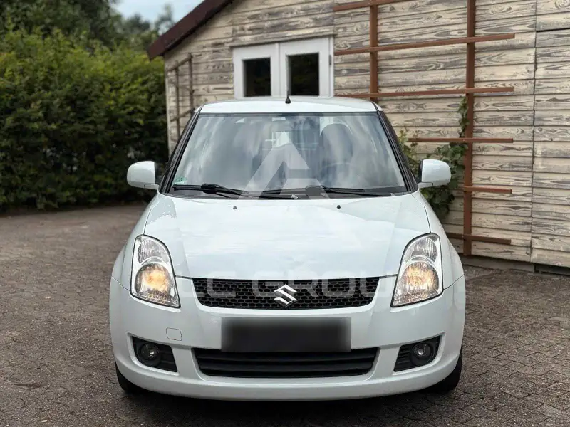 2009 Suzuki SWIFT