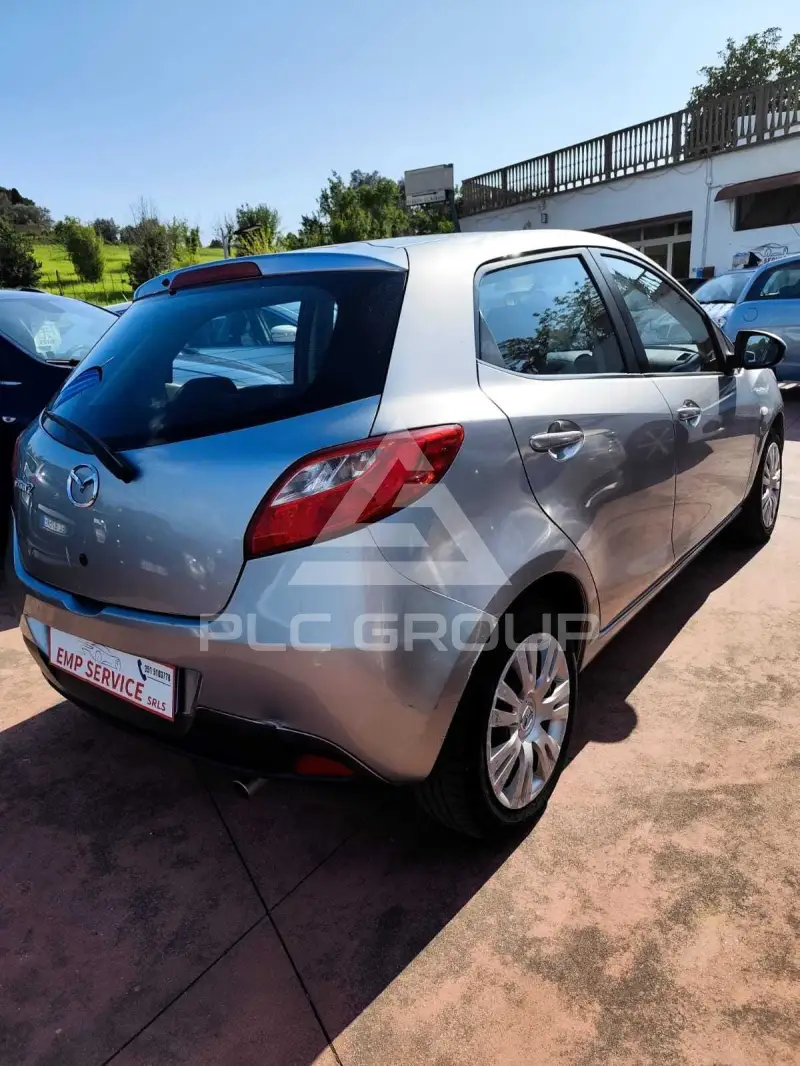 2009 Mazda 2
