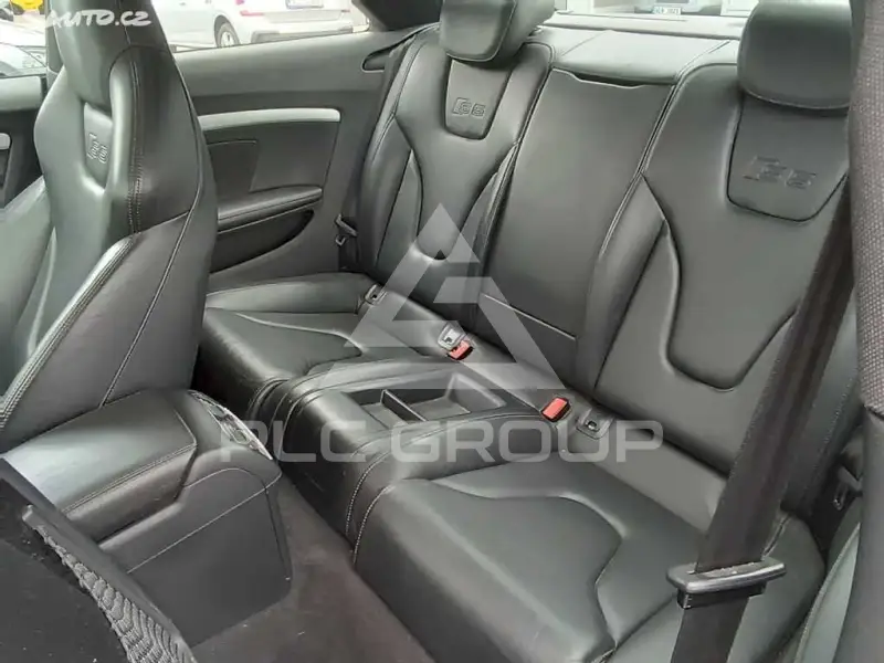2009 Audi S5