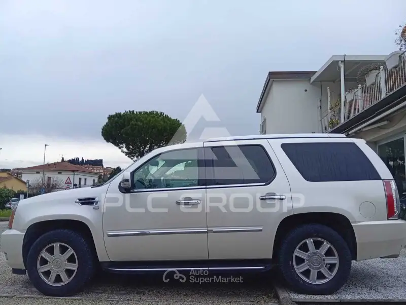 2009 Cadillac ESCALADE