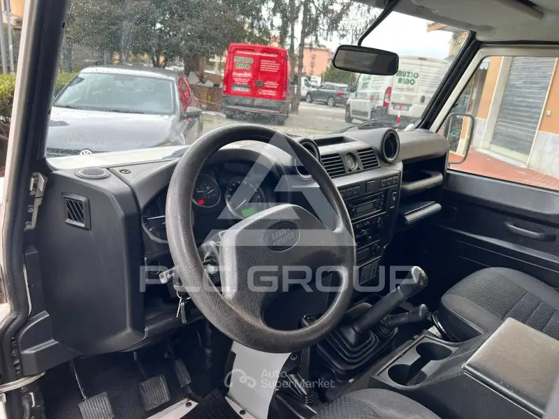 2009 Land Rover DEFENDER