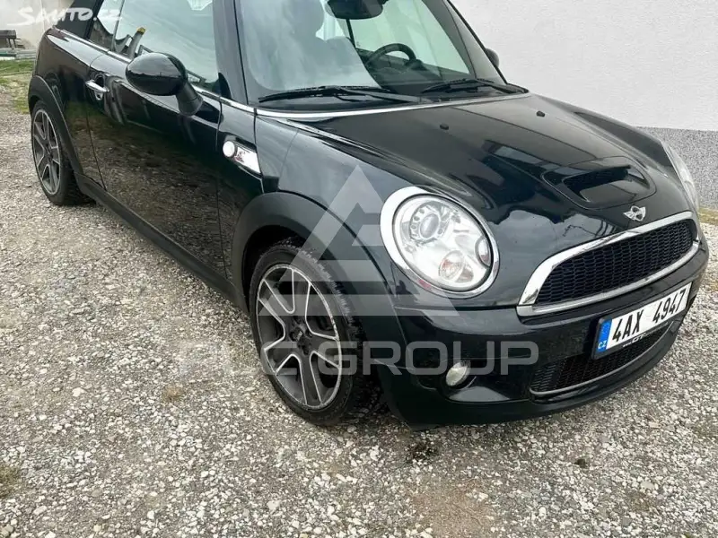2009 Mini COOPER