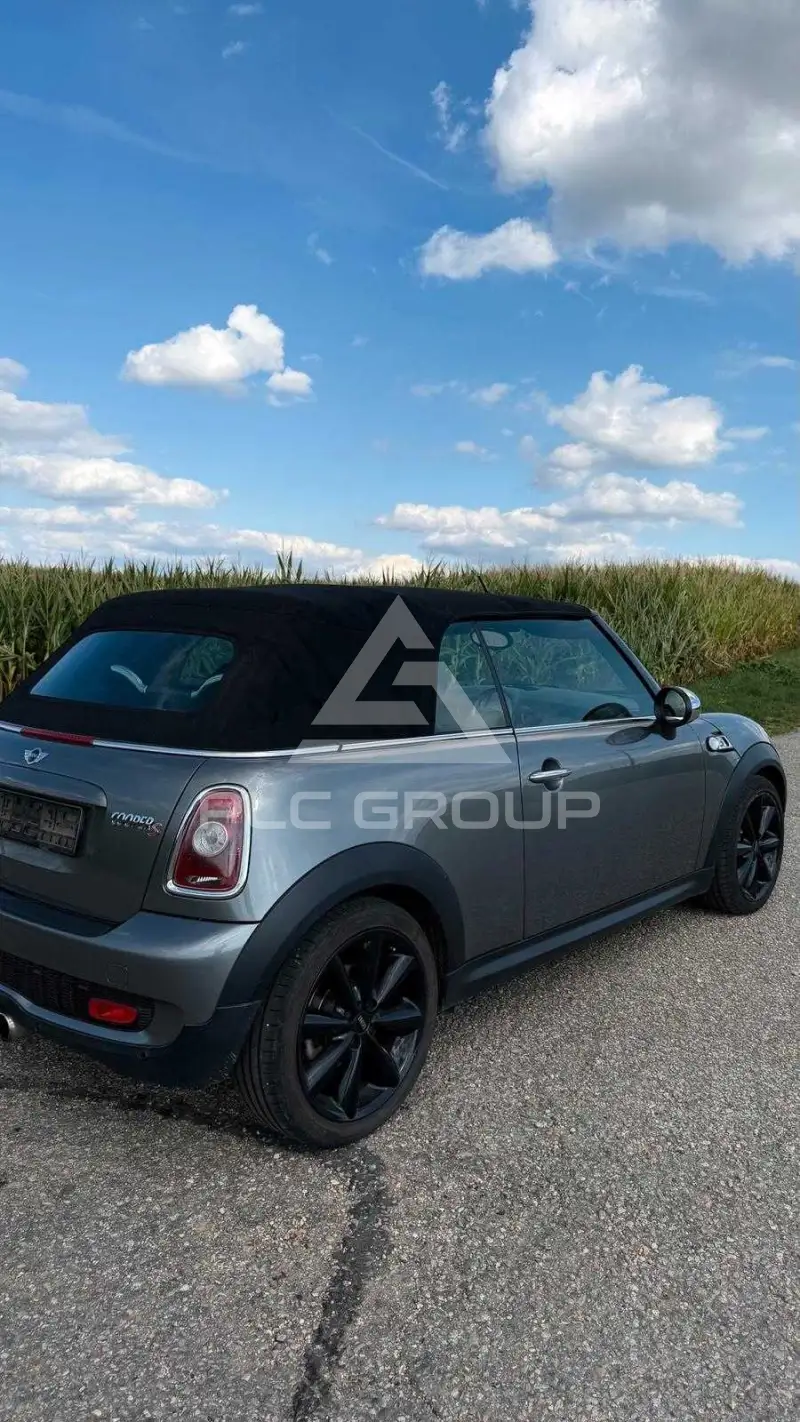 2009 Mini COOPER