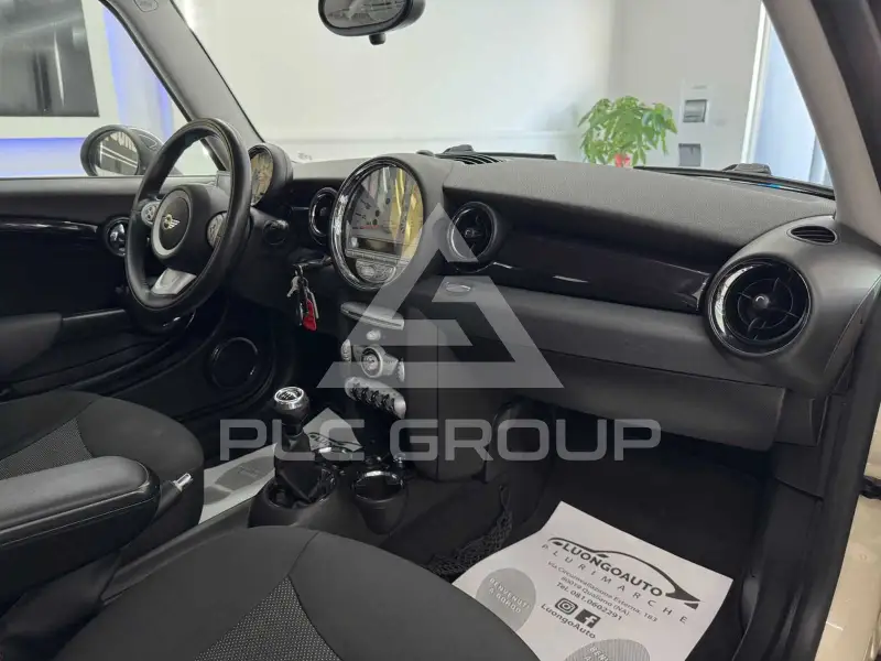 2009 Mini COOPER