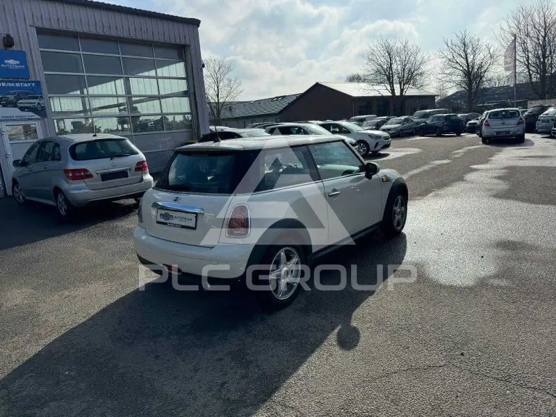 2009 Mini COOPER
