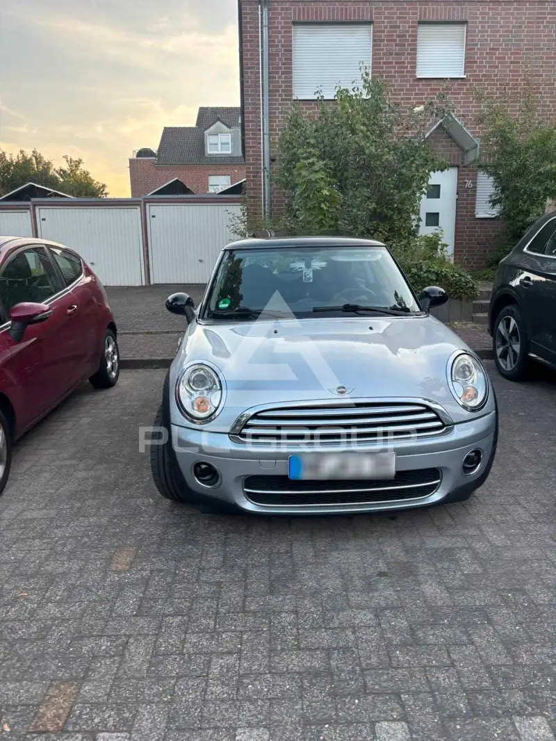 2009 Mini COOPER