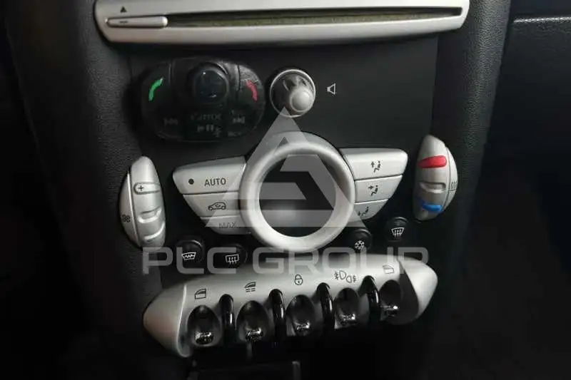 2009 Mini COOPER