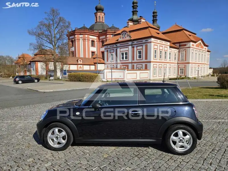 2009 Mini COOPER
