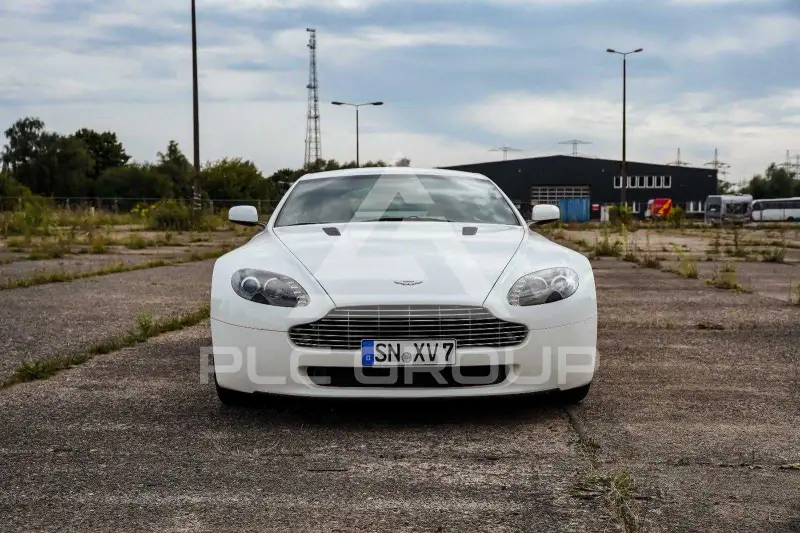 2009 Aston Martin V12