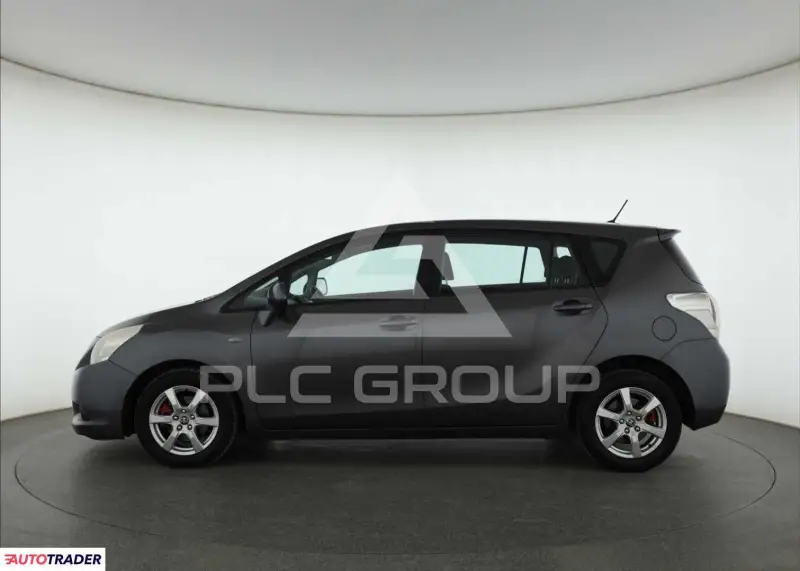 2009 Toyota VERSO