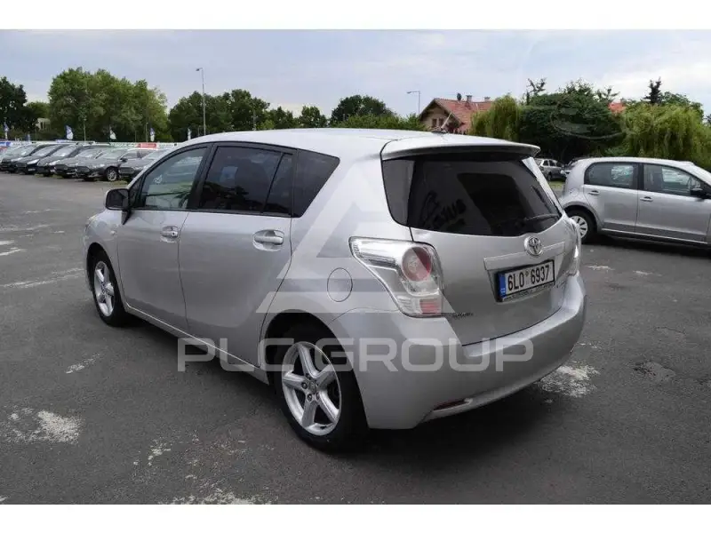 2009 Toyota VERSO
