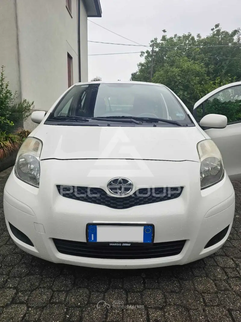 2009 Toyota YARIS