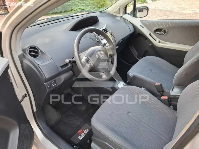 2009 Toyota YARIS