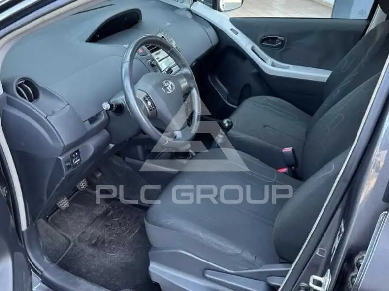 2009 Toyota YARIS