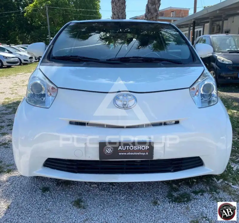 2009 Toyota IQ