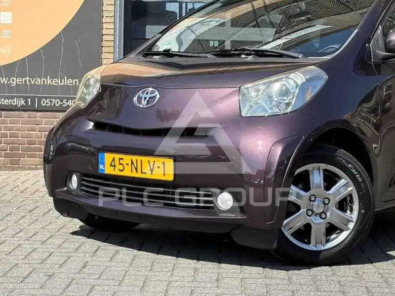 2009 Toyota IQ