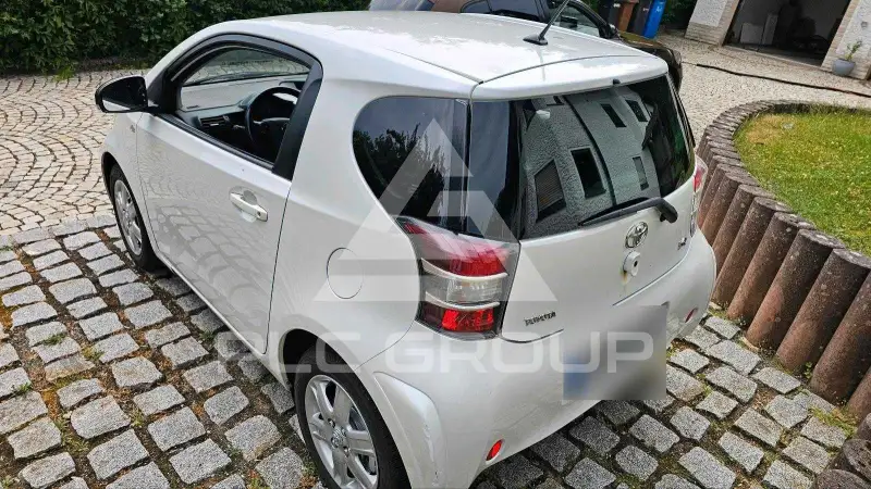 2009 Toyota IQ