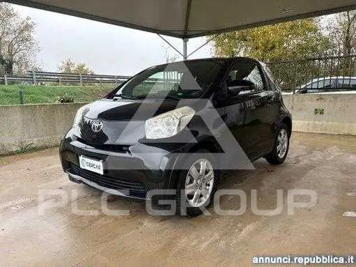 2009 Toyota IQ