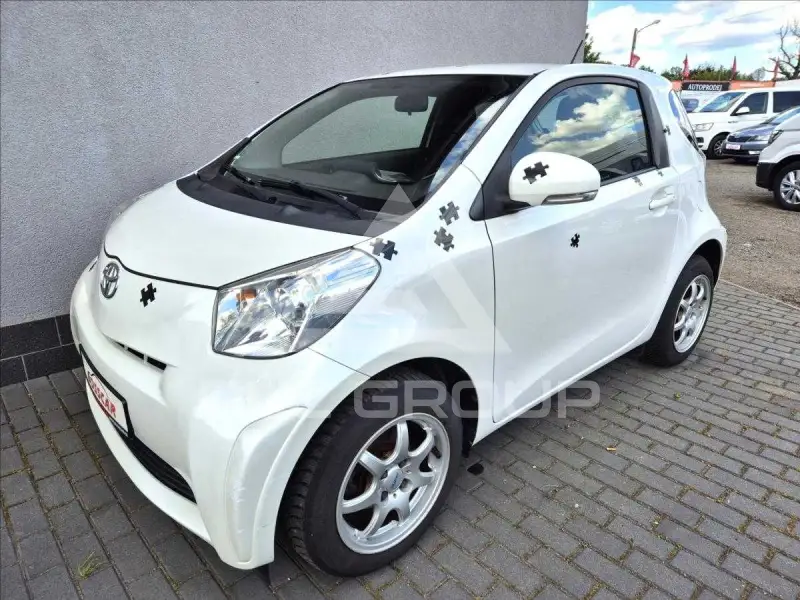 2009 Toyota IQ