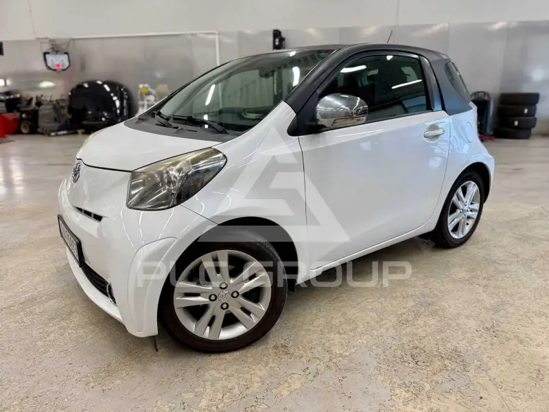 2009 Toyota IQ