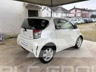 2009 Toyota IQ