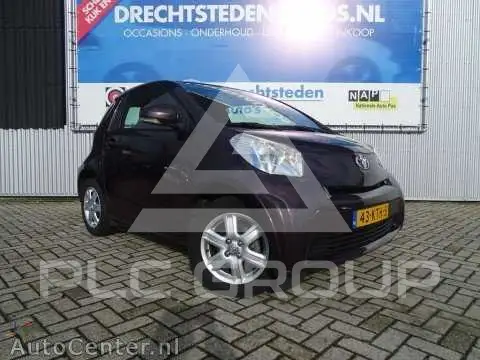 2009 Toyota IQ