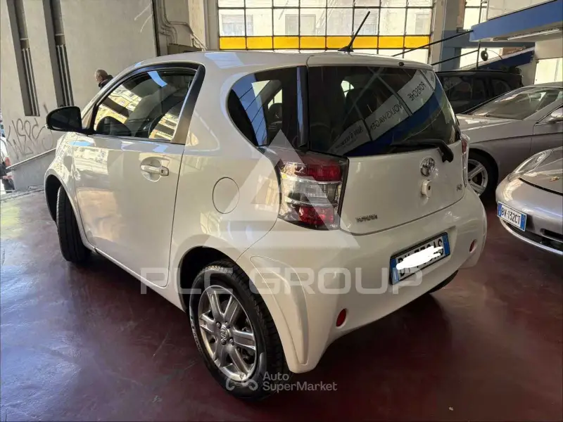 2009 Toyota IQ