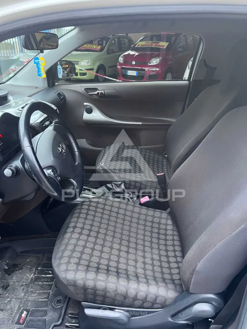 2009 Toyota IQ