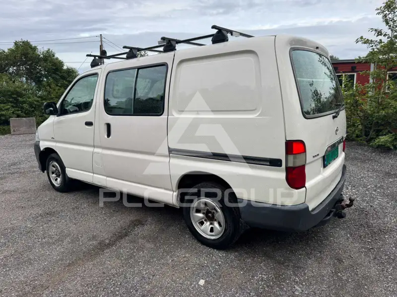 2009 Toyota Granvia