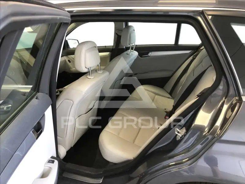 2009 Mercedes Benz 220