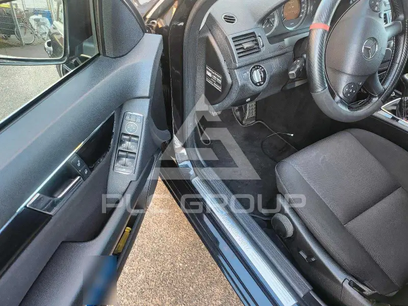 2009 Mercedes Benz 220