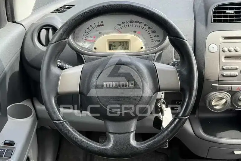 2009 Daihatsu Sirion