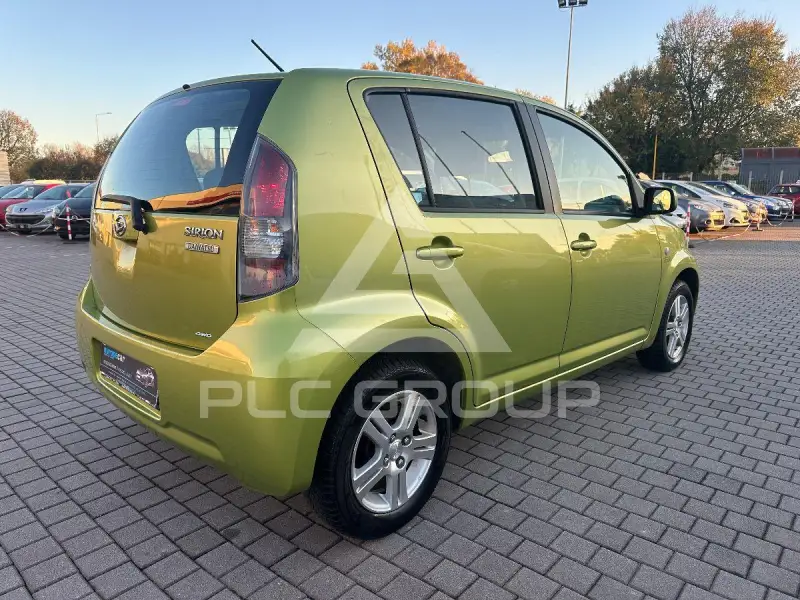 2009 Daihatsu Sirion