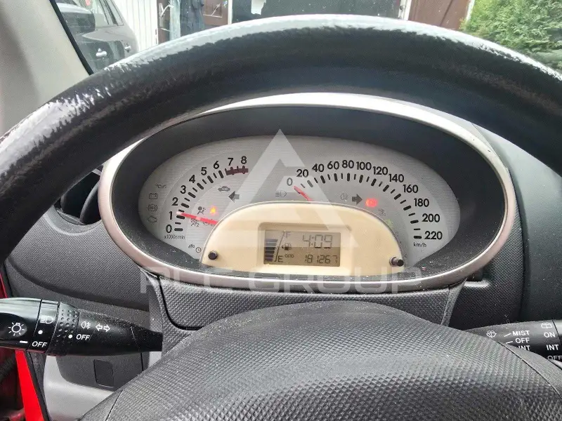 2009 Daihatsu Sirion