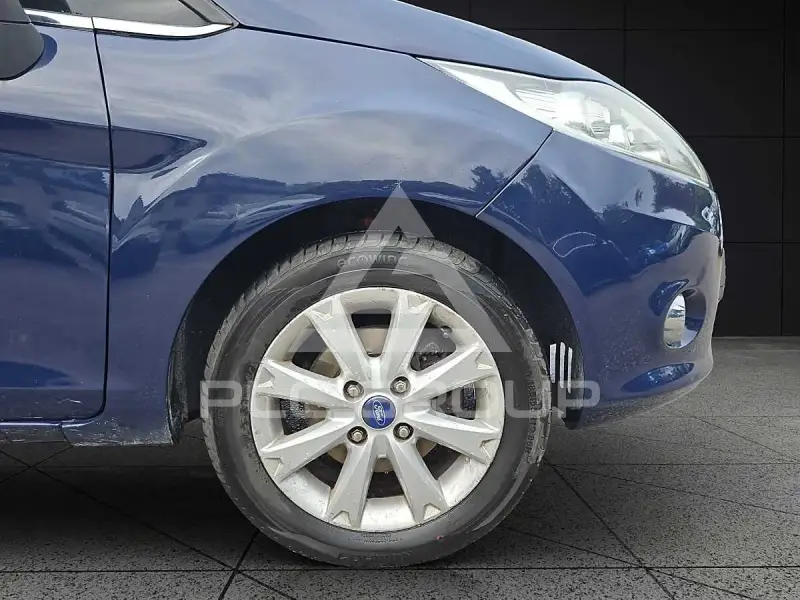 2009 Ford FIESTA