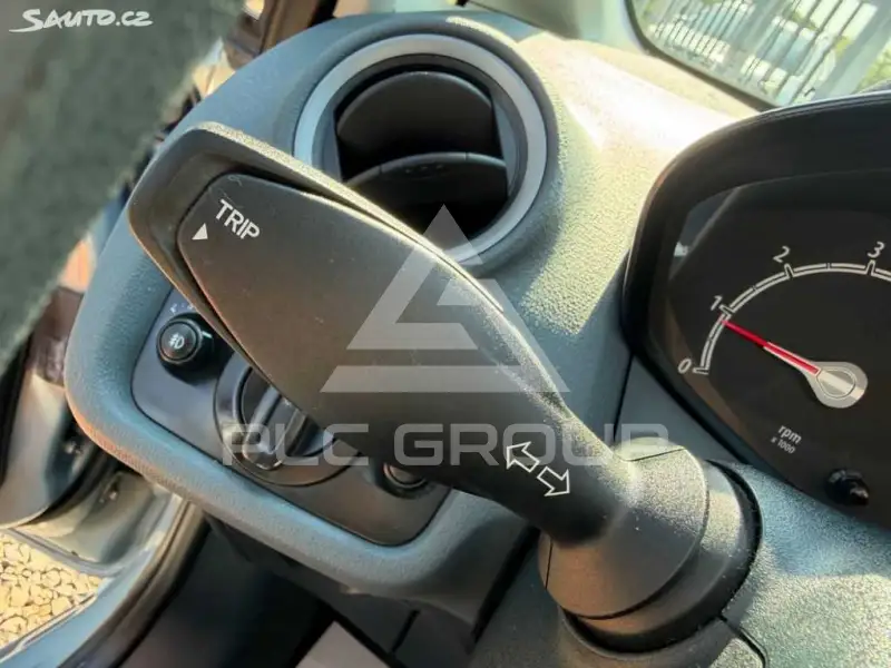2009 Ford FIESTA