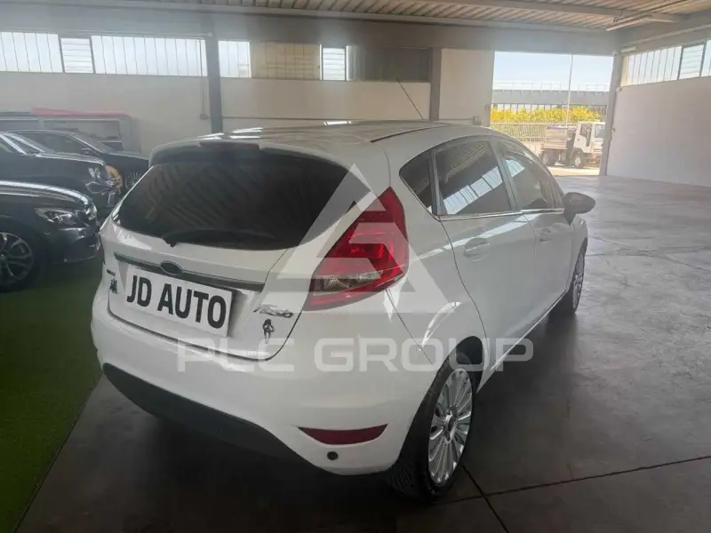 2009 Ford FIESTA