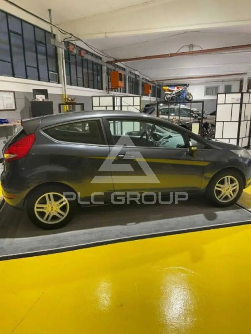 2009 Ford FIESTA
