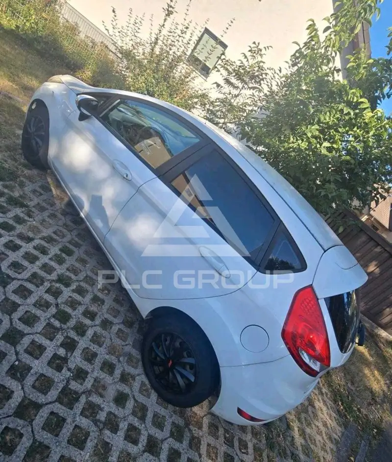 2009 Ford FIESTA