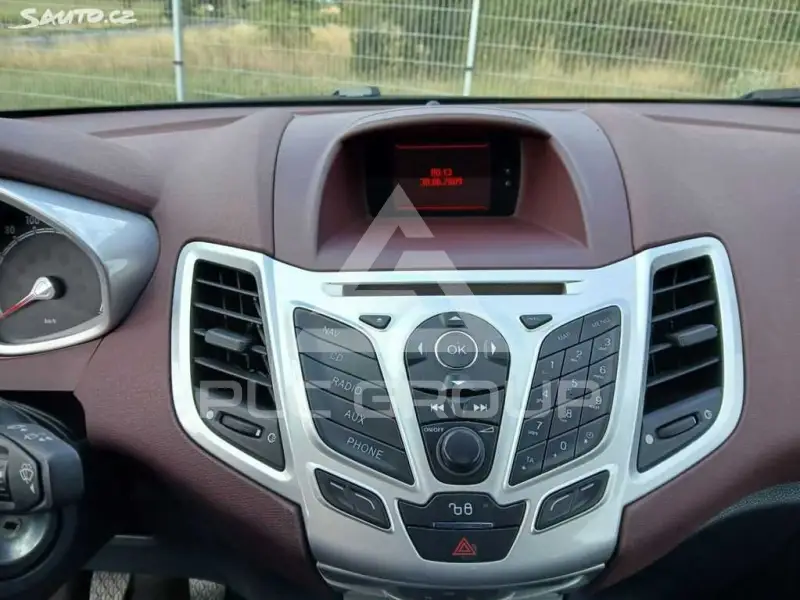2009 Ford FIESTA