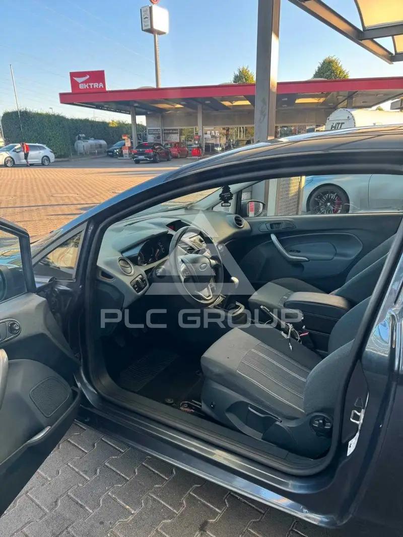 2009 Ford FIESTA
