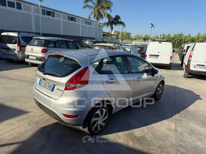 2009 Ford FIESTA