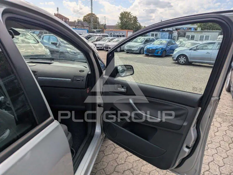 2009 Ford C-MAX