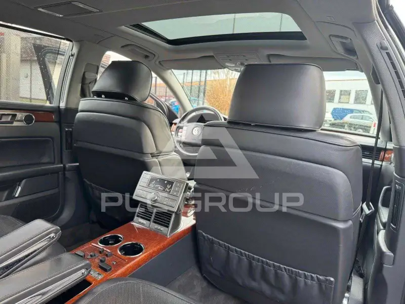 2009 Volkswagen PHAETON