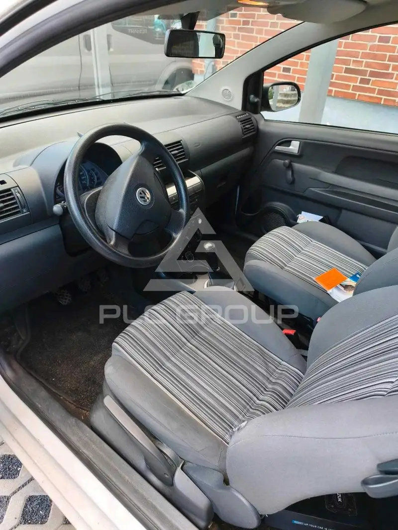 2009 Volkswagen FOX