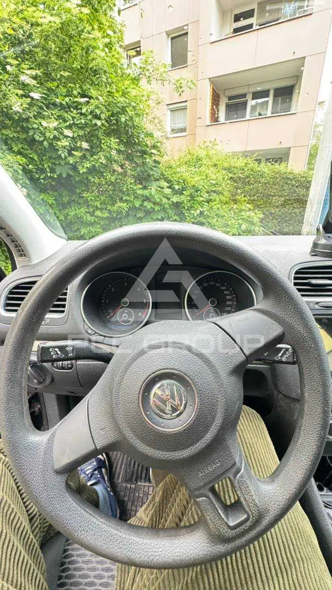2009 Volkswagen GOLF