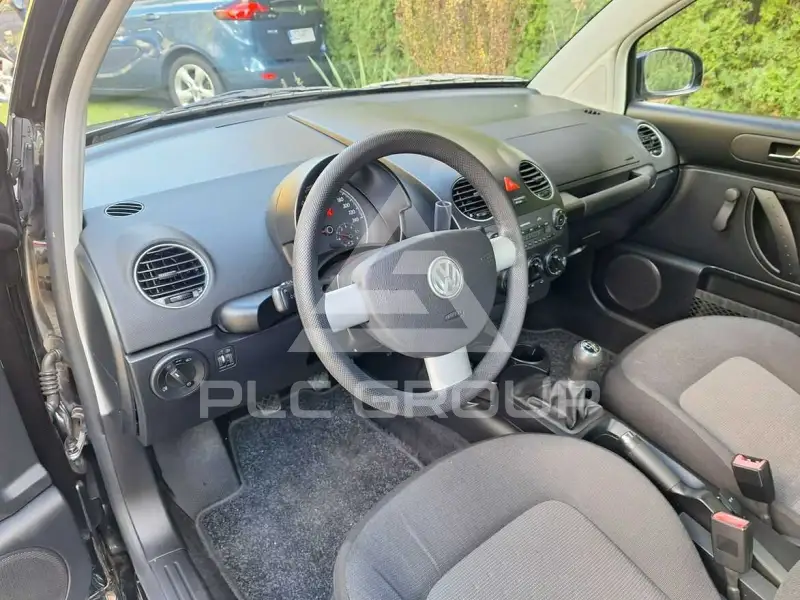 2009 Volkswagen BEETLE