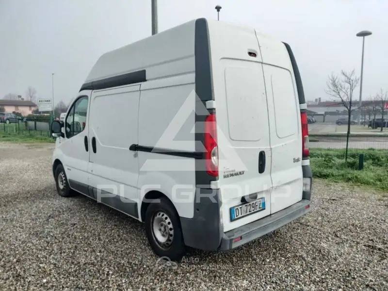 2009 Renault Master